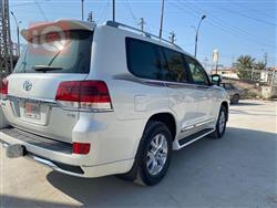 تۆیۆتا لاند کروزەر